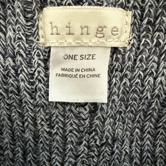 HINGE Grey Beanie Hat Women One Size Fits All - Picture 2 of 2